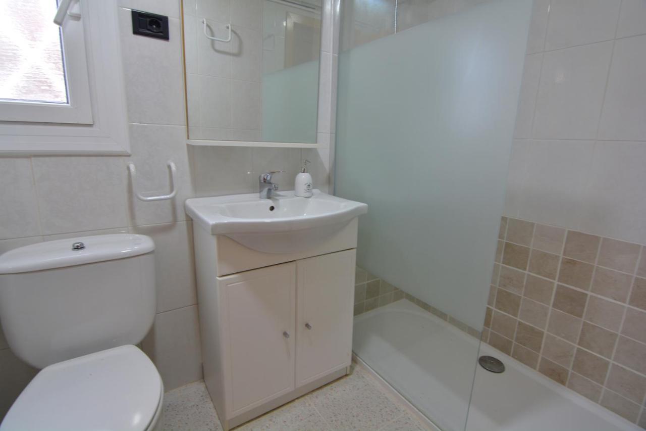 Apartamento En Planta Baja Apartment Пинеда де Мар Екстериор снимка